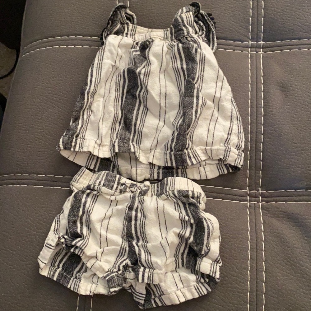 2 piece set 6 months